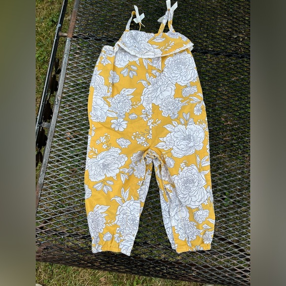 Girls Yellow Pant Romper Size 12 Months By Shabby Chic with snap-ease bottoms - Picture 1 of 10